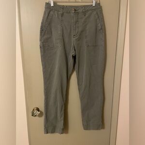 Old Navy faded cargo pants size 6